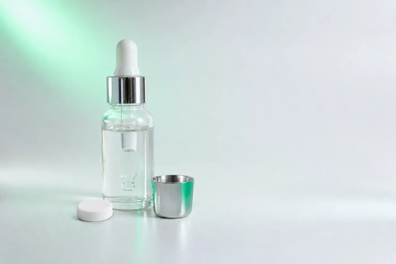 Minoxidil y su precio en España: por qué varía tanto entre el tópico y el oral
